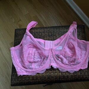 Elegant Pink Lace Underwire Bra